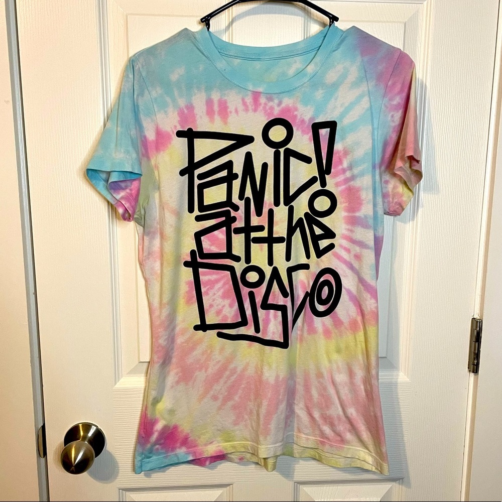 Panic! At the Disco tie dye band tee unisex sz M (no tag)